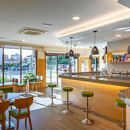 Coia De 4* Vigo